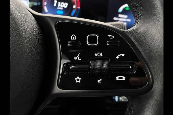 Mercedes-Benz GLA 250 e Business Solution Navigatie Camera Parkeerhulp Cruise Control Full Led Climate Control Stoelverwarming Virtual Cockpit Half leder Lichtmetalen velgen