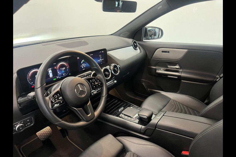 Mercedes-Benz GLA 250 e Business Solution Navigatie Camera Parkeerhulp Cruise Control Full Led Climate Control Stoelverwarming Virtual Cockpit Half leder Lichtmetalen velgen
