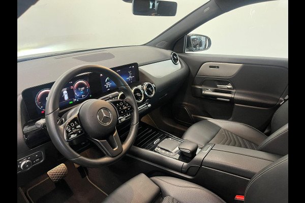 Mercedes-Benz GLA 250 e Business Solution Navigatie Camera Parkeerhulp Cruise Control Full Led Climate Control Stoelverwarming Virtual Cockpit Half leder Lichtmetalen velgen