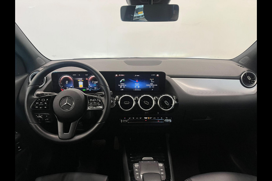 Mercedes-Benz GLA 250 e Business Solution Navigatie Camera Parkeerhulp Cruise Control Full Led Climate Control Stoelverwarming Virtual Cockpit Half leder Lichtmetalen velgen