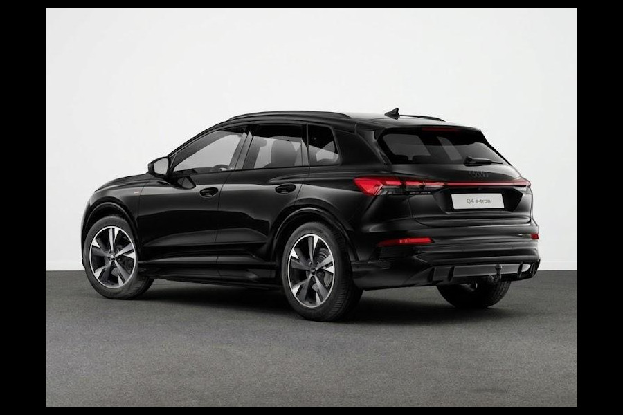 Audi Q4 e-tron S edition Performance 82 kWh 286 pk | Glazen panoramadak | MMI bijrijdersdisplay | Techniekpakket plus | Trekhaak |