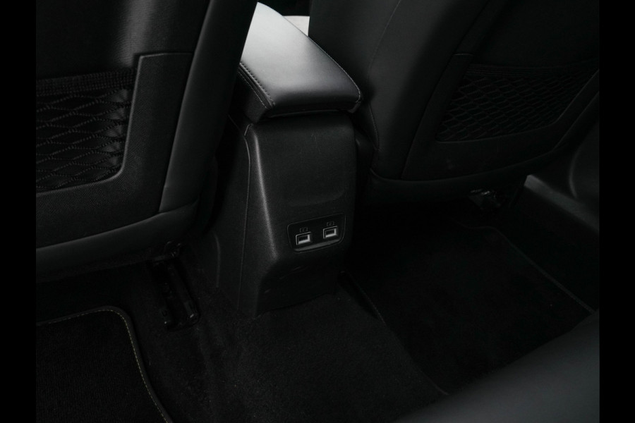 Peugeot e-2008 EV GT Pack 50 kWh [3-Fase-11kW] {SoH-88%} (INCL.BTW) *PANO | DIGI-COCKPIT | FULL-LED | BLIS | KEYLESS | LEATHER-MICROFIBRE | CAMERA | CARPLAY | CCS-FASTLOADER | DAB+ | NAVI-FULLMAP | ECC | PDC | SPORT-SEATS | AMBIENT-LIGHT | PRIVACY-