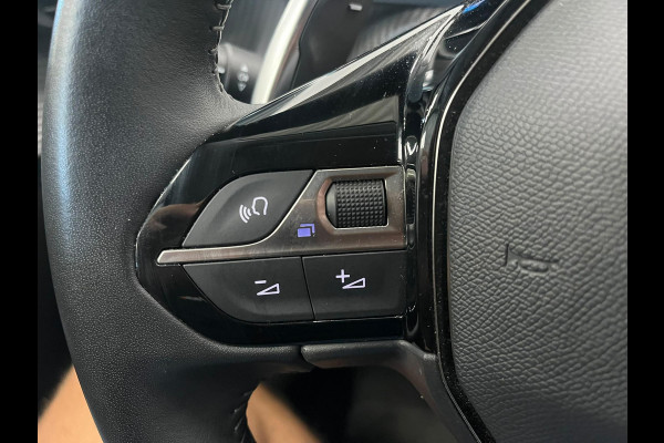 Peugeot 208 1.2 PureTech Allure Pack Navigatie Apple Carplay Android Auto Camera Parkeerhulp Cruise Control Stoelverwarming Full Led Climate Control Lichtmetalen velgen