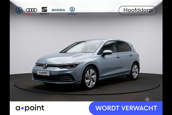 Volkswagen Golf 1.5 eHybrid Style Edition 204 pk Automaat (DSG) | Navigatie via App | Parkeersensoren (Park assist) | Achteruitrijcamera | Adaptieve cruise control | Autom. airco (3 zones) |