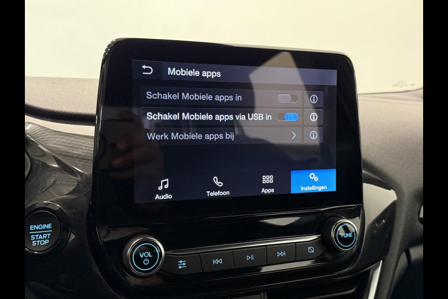 Ford Fiesta 1.0 EcoBoost Hybrid ST-Line Facelift! Climate Control Navigatie Carplay PDC + Camera Achter LM Velgen 17" Full LED Keyless Stoel/Stuurwielverwarming