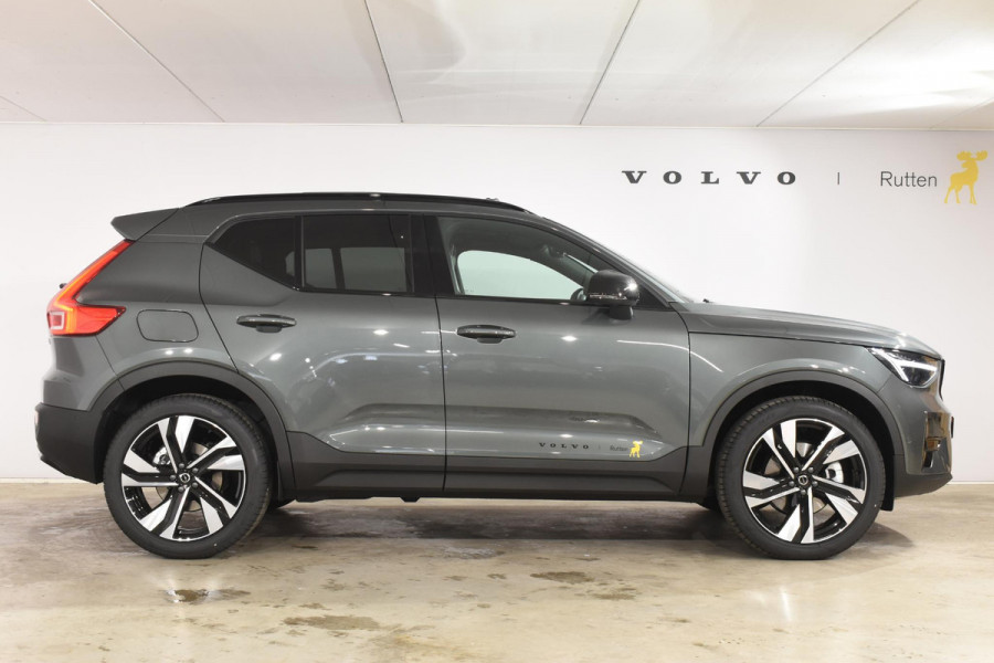 Volvo XC40 B4 211PK Automaat Plus Dark / Lounge Pakket / Extra getint glas / 360 Camera / 20'' velgen / Panoramadak / Elektrische stoelen met geheugen / Harman Kardon / Microtech/Nubuck bekleding