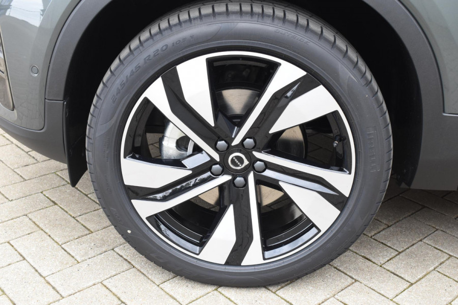 Volvo XC40 B4 211PK Automaat Plus Dark / Lounge Pakket / Extra getint glas / 360 Camera / 20'' velgen / Panoramadak / Elektrische stoelen met geheugen / Harman Kardon / Microtech/Nubuck bekleding