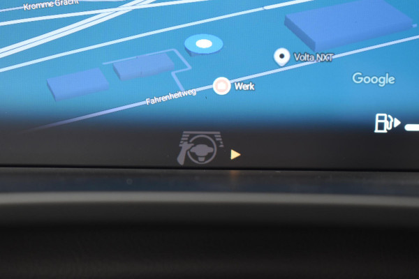 Volvo XC40 B4 211PK Automaat Plus Dark / Lounge Pakket / Extra getint glas / 360 Camera / 20'' velgen / Panoramadak / Elektrische stoelen met geheugen / Harman Kardon / Microtech/Nubuck bekleding