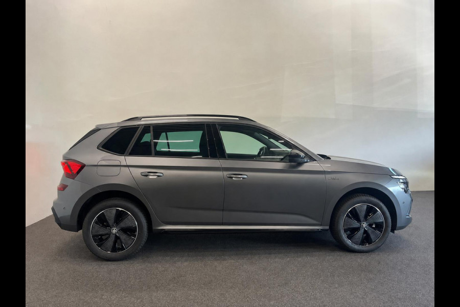 Škoda Kamiq 1.0 TSI Monte Carlo Panoramadak Wegklapbare trekhaak Navigatie Apple Carplay Android Auto Camera Parkeerhulp Adaptive Cruise Control Stoel- en stuurverwarming Virtual Cockpit Full Led Climate Control Lichtmetalen velgen