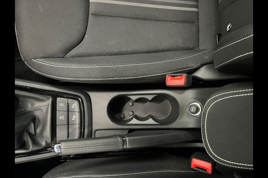Škoda Kamiq 1.0 TSI Monte Carlo Panoramadak Wegklapbare trekhaak Navigatie Apple Carplay Android Auto Camera Parkeerhulp Adaptive Cruise Control Stoel- en stuurverwarming Virtual Cockpit Full Led Climate Control Lichtmetalen velgen