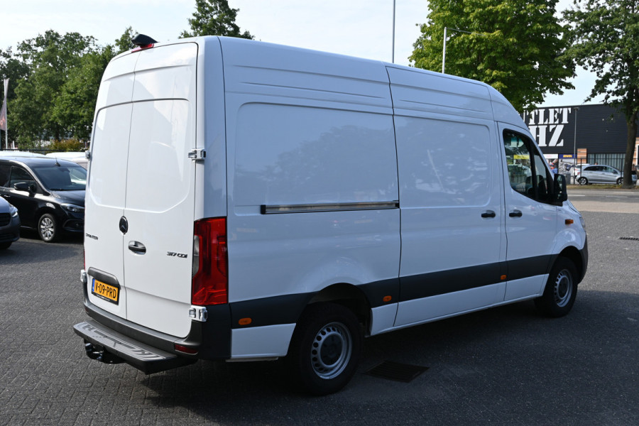 Mercedes-Benz Sprinter 317 CDI L2H2 Pro LED, Geveerde stoel, Trekhaak, Navigatie met camera