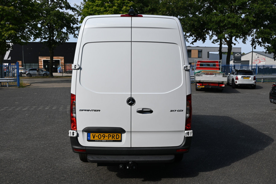 Mercedes-Benz Sprinter 317 CDI L2H2 Pro LED, Geveerde stoel, Trekhaak, Navigatie met camera