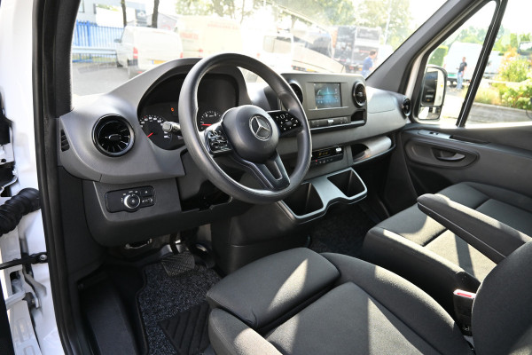 Mercedes-Benz Sprinter 316 CDI L2H2 RWD 3500kg Trekhaak, MBUX met camera, Etc.