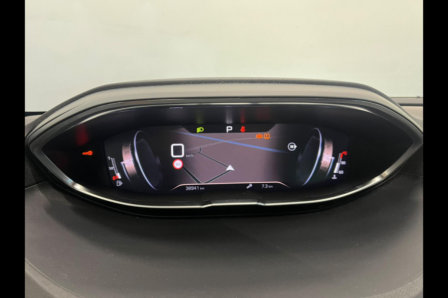 Peugeot 5008 1.2 PureTech GT 7 persoons Panoramdak Trekhaak Navigatie Apple Carplay Android Auto Camera Parkeersensoren Adaptive Cruise Control Memory stoelen Stoelverwarming Elektrische achterklep Full Led Climate Control