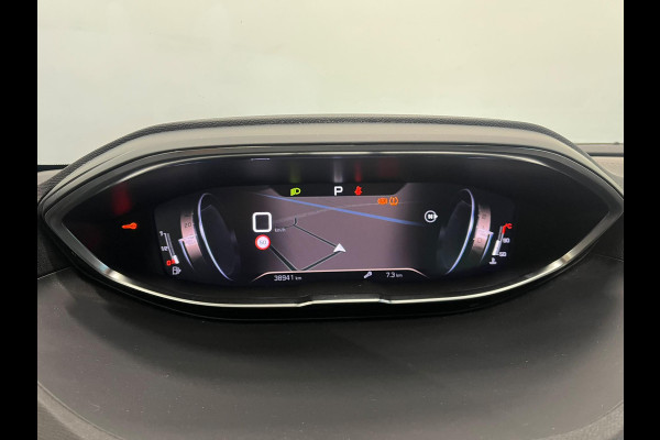 Peugeot 5008 1.2 PureTech GT 7 persoons Panoramdak Trekhaak Navigatie Apple Carplay Android Auto Camera Parkeersensoren Adaptive Cruise Control Memory stoelen Stoelverwarming Elektrische achterklep Full Led Climate Control