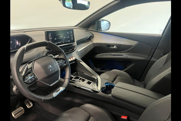 Peugeot 5008 1.2 PureTech GT 7 persoons Panoramdak Trekhaak Navigatie Apple Carplay Android Auto Camera Parkeersensoren Adaptive Cruise Control Memory stoelen Stoelverwarming Elektrische achterklep Full Led Climate Control