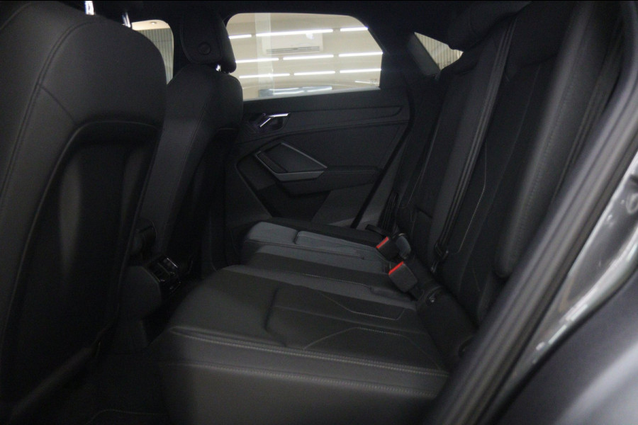 Audi Q3 Sportback 45 TFSI e S Edition 3X S-Line /PANO/CARPLAY/KEYLES/STOELV/BOMVOL