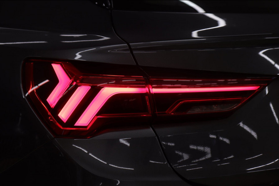 Audi Q3 Sportback 45 TFSI e S Edition 3X S-Line /PANO/CARPLAY/KEYLES/STOELV/BOMVOL