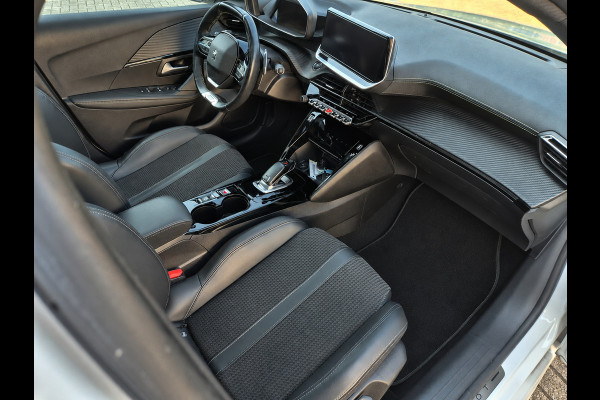 Peugeot 208 1.2 PureTech GT-line Panoramadak! Camera! Lane Assist! Sfeerverlichting! Automaat! 5 Deurs!