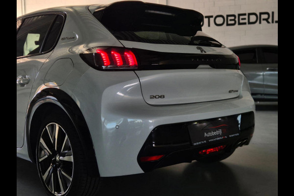 Peugeot 208 1.2 PureTech GT-line Panoramadak! Camera! Lane Assist! Sfeerverlichting! Automaat! 5 Deurs!
