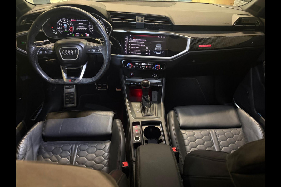 Audi RSQ3 Sportback 2.5 TFSI Quattro Pano|B&O|Keyless|Sfeer