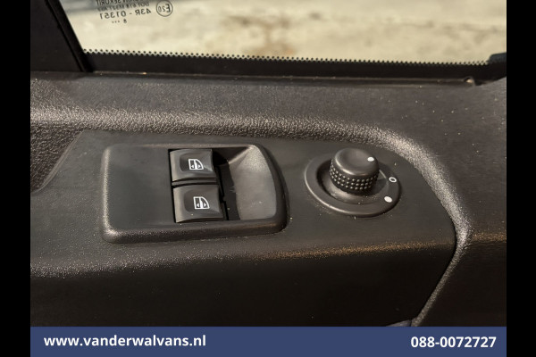 Opel Vivaro 1.6 CDTI 122pk L2H1 Euro6 Airco | Navigatie | Imperiaal | Trekhaak | LED | Cruisecontrol Parkeersensoren, Bijrijdersbank