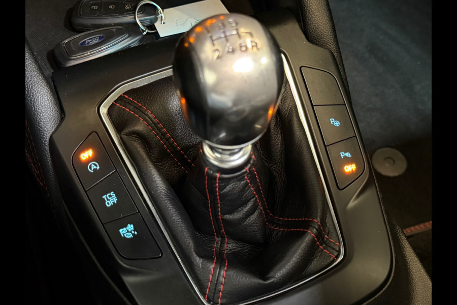 Ford Focus 1.0 EcoBoost ST-Line|Pano|Camera|CarPlay|Navi