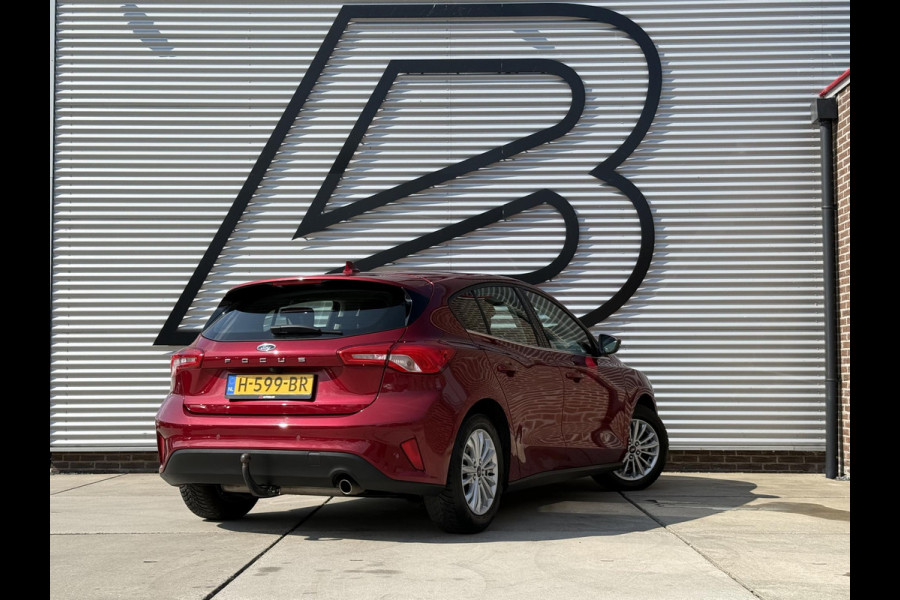 Ford Focus 1.0 EcoBoost Titanium Business 2e Eigenaar|Navi|B&O|Adap Cruise|Stoel+Stuurverw|Clima|Carplay|Camera|Elek Ramen|PDC V+A|Trekhaak|N.A.P|APK tot 03-2028