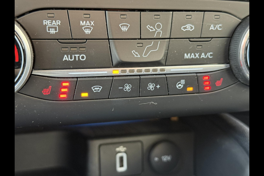 Ford Focus 1.0 EcoBoost Titanium Business 2e Eigenaar|Navi|B&O|Adap Cruise|Stoel+Stuurverw|Clima|Carplay|Camera|Elek Ramen|PDC V+A|Trekhaak|N.A.P|APK tot 03-2028