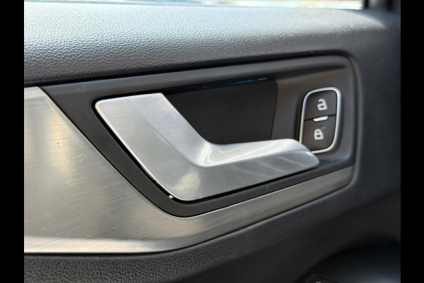 Ford Focus 1.0 EcoBoost Titanium Business 2e Eigenaar|Navi|B&O|Adap Cruise|Stoel+Stuurverw|Clima|Carplay|Camera|Elek Ramen|PDC V+A|Trekhaak|N.A.P|APK tot 03-2028