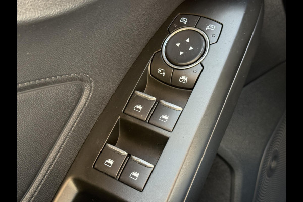 Ford Focus 1.0 EcoBoost Titanium Business 2e Eigenaar|Navi|B&O|Adap Cruise|Stoel+Stuurverw|Clima|Carplay|Camera|Elek Ramen|PDC V+A|Trekhaak|N.A.P|APK tot 03-2028