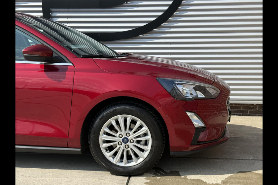Ford Focus 1.0 EcoBoost Titanium Business 2e Eigenaar|Navi|B&O|Adap Cruise|Stoel+Stuurverw|Clima|Carplay|Camera|Elek Ramen|PDC V+A|Trekhaak|N.A.P|APK tot 03-2028