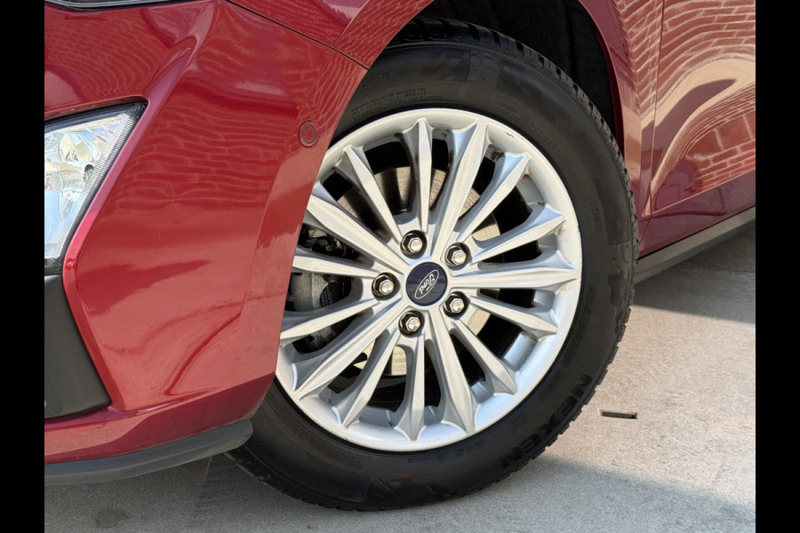 Ford Focus 1.0 EcoBoost Titanium Business 2e Eigenaar|Navi|B&O|Adap Cruise|Stoel+Stuurverw|Clima|Carplay|Camera|Elek Ramen|PDC V+A|Trekhaak|N.A.P|APK tot 03-2028