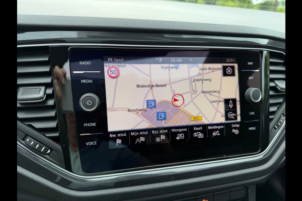Volkswagen T-Roc 1.5 TSI Sport Business R, panoramadak, trekhaak, 1 e eigenaar, NL auto met nap