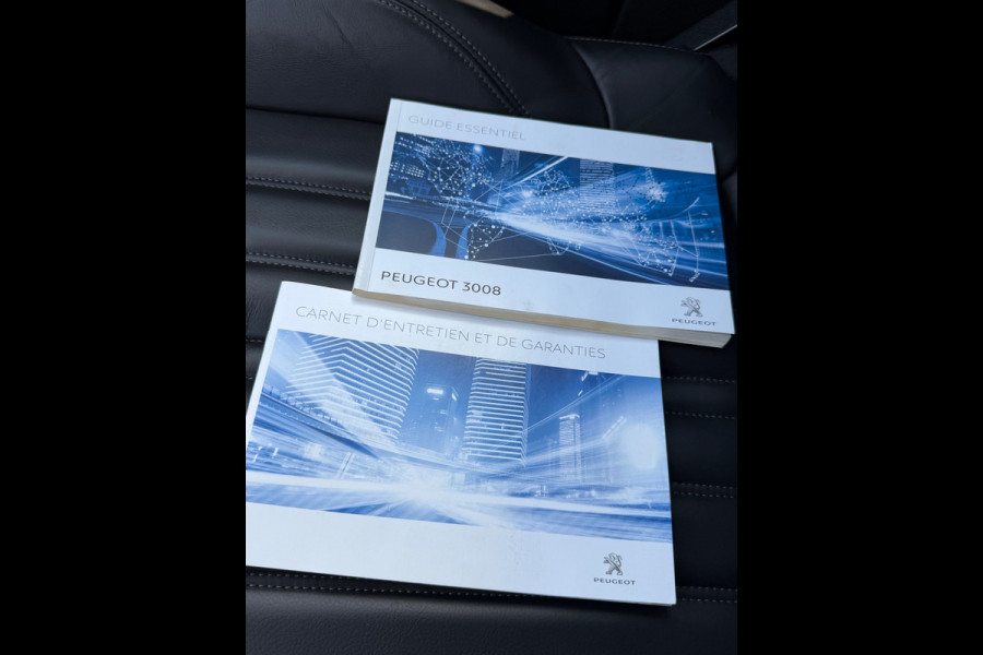 Peugeot 3008 1.2 PureTech AUTOMAAT Allure, achteruitrijcamera, luxe uitvoering, navigatie, cruise controle