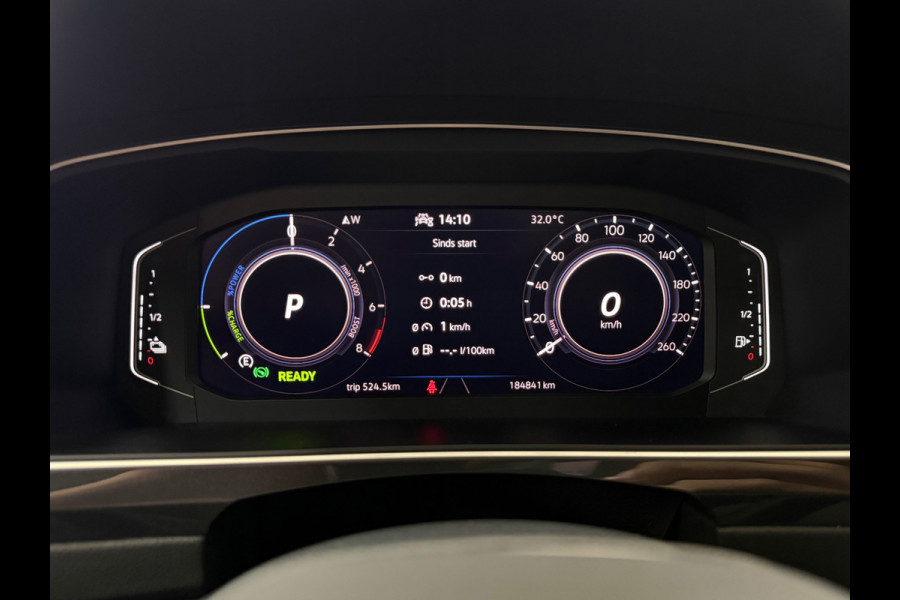Volkswagen Tiguan 1.4 TSI eHybrid R-Line Business+ | Black Style | Urano Grey | ACC | Massage | CarPlay| Trekhaak | 20 Inch Suzuka