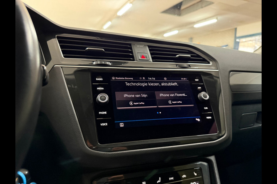 Volkswagen Tiguan 1.4 TSI eHybrid R-Line Business+ | Black Style | Urano Grey | ACC | Massage | CarPlay| Trekhaak | 20 Inch Suzuka