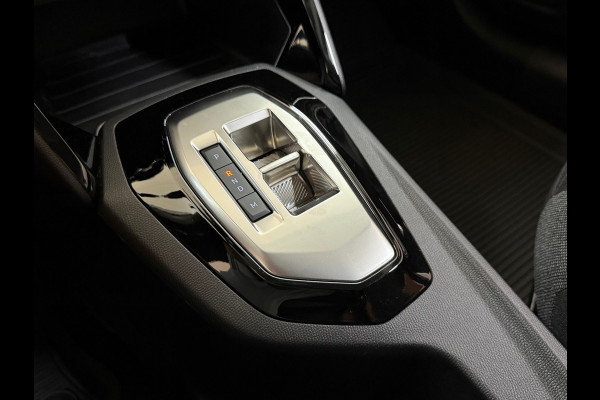Peugeot 208 1.2 Hybrid 100 e-DCS6 Active | Sellenium Grey | Navi | Cruise Control | LED | CarPlay | PDC | Airco | Stoelverwarming