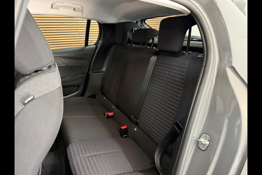 Peugeot 208 1.2 Hybrid 100 e-DCS6 Active | Sellenium Grey | Navi | Cruise Control | LED | CarPlay | PDC | Airco | Stoelverwarming