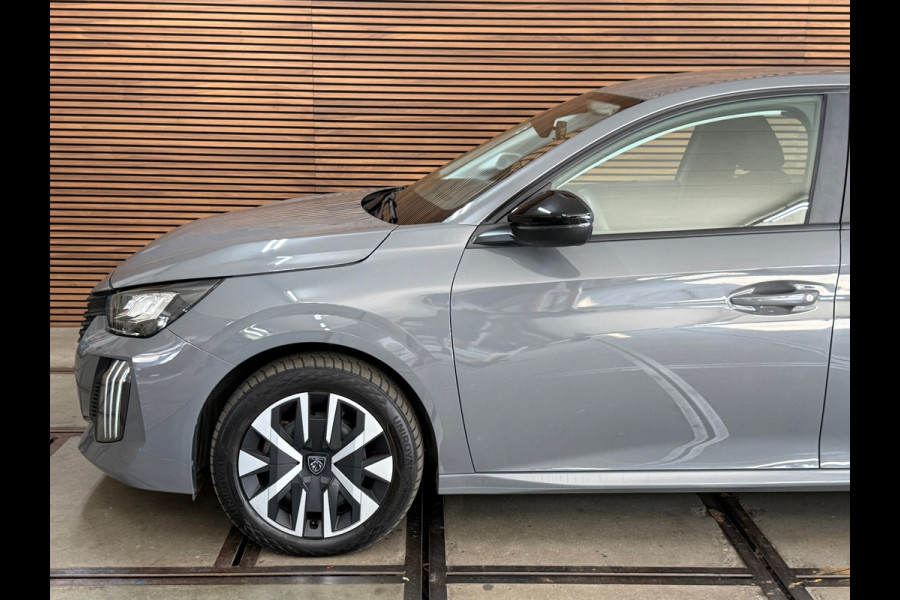 Peugeot 208 1.2 Hybrid 100 e-DCS6 Active | Sellenium Grey | Navi | Cruise Control | LED | CarPlay | PDC | Airco | Stoelverwarming