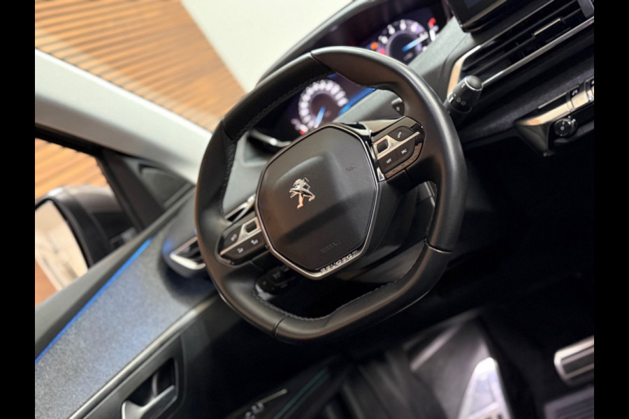 Peugeot 3008 1.2 PureTech Allure Pack | ACC | Keyless | Camera 180° | Trekhaak | Navi | Apple CarPlay & Android Auto | 18 Inch