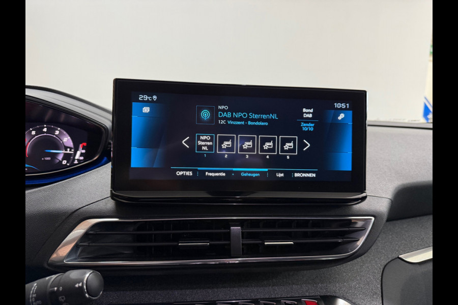 Peugeot 3008 1.2 PureTech Allure Pack | ACC | Keyless | Camera 180° | Trekhaak | Navi | Apple CarPlay & Android Auto | 18 Inch