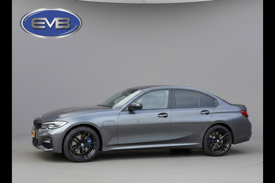 BMW 3-serie 330e High Executive M- Sport, panoramadak, lazer led, afn. Trekhaak 360 camera, headup display,,adaptief cruise,