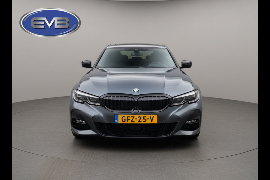 BMW 3-serie 330e High Executive M- Sport, panoramadak, lazer led, afn. Trekhaak 360 camera, headup display,,adaptief cruise,
