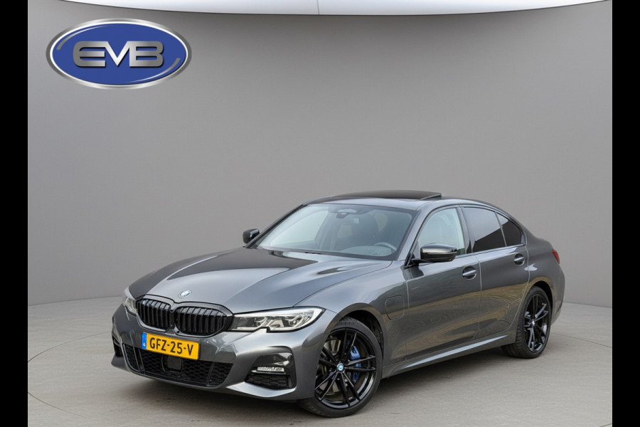 BMW 3-serie 330e High Executive M- Sport, panoramadak, lazer led, afn. Trekhaak 360 camera, headup display,,adaptief cruise,