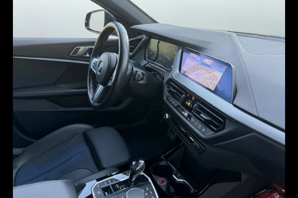 BMW 1-serie 118i AUTOMAAT M-sport