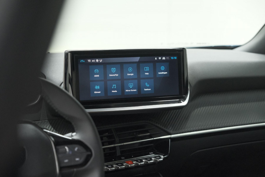 Peugeot e-2008 EV Allure 54 kWh | SOH 97,7% | 11 KW Lader | Apple Carplay | Parkeersensoren