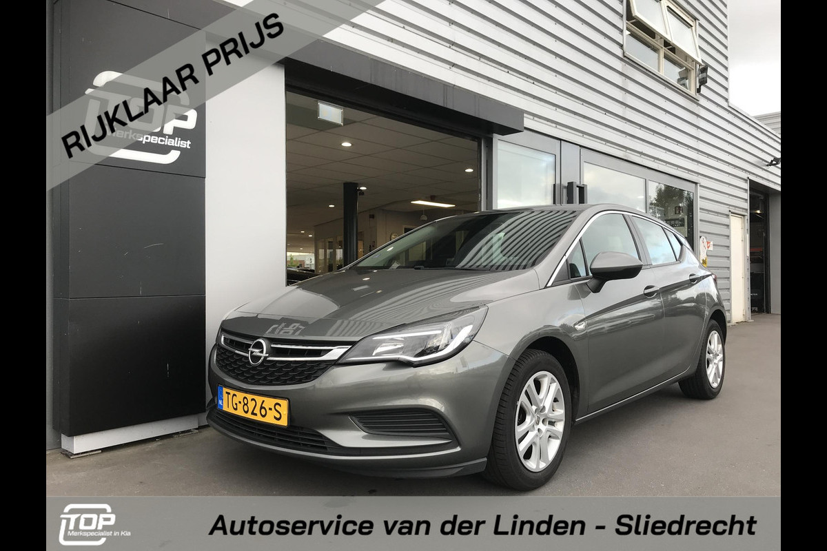 Opel Astra 1.0 Business+ Navi