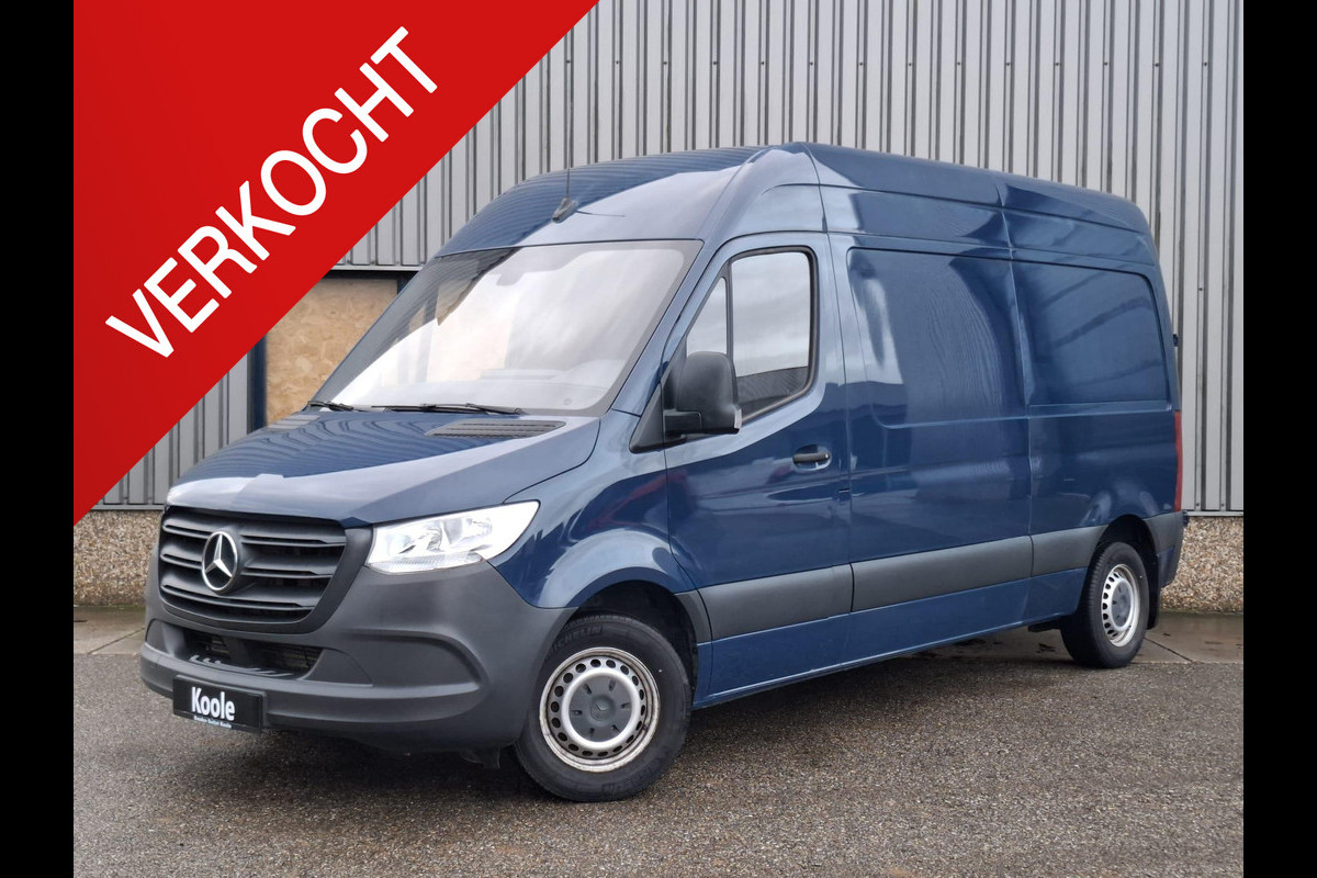 Mercedes-Benz Sprinter 311 2.2 CDI L2H2 Functional / AIRCO / CAMERA / 3 ZITS / DEALER ONDERHOUDEN / NAVI
