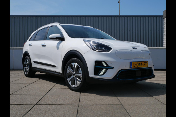 Kia e-Niro ExecutiveLine 64 kWh | 3Fase | Stoel Verkoeling | Schuif/Kantel dak | Elek. Stoelen |